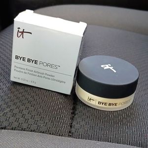 IT Cosmetics, Bye Bye Pores, Translucent.